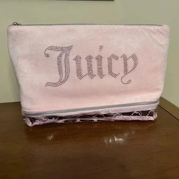NWT Juicy Couture Baby Pink XL Rhinestone Cosmetics Travel Bag w/ Toiletry Area - Picture 2 of 6
